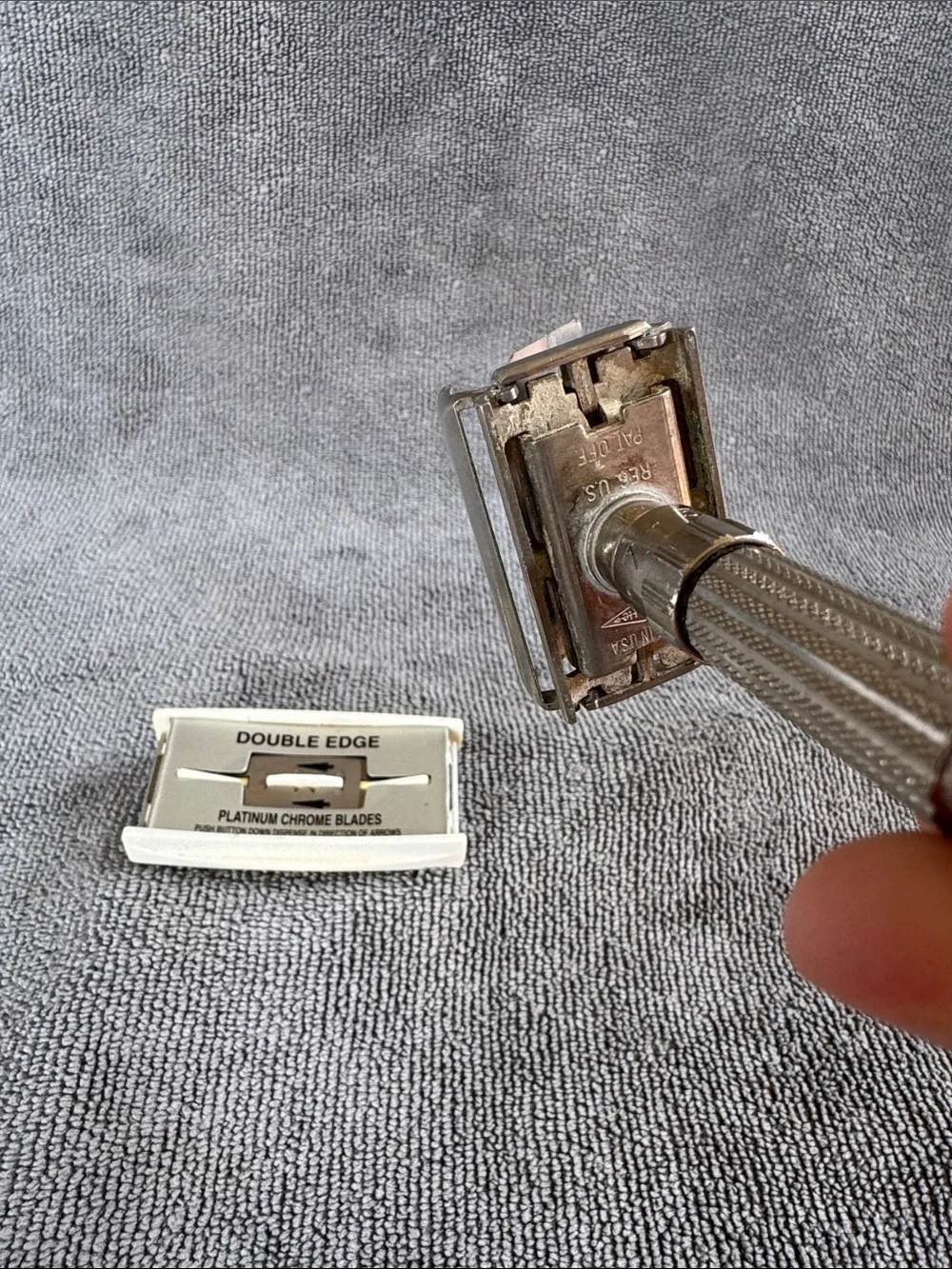 Vintage Gillette Slim Double Edge Adjustable Safety Razor and Blades